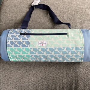 Vineyard Vines Whale Pattern foldable blanket